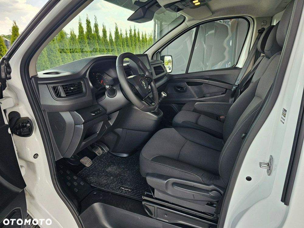 Renault Trafic - 17