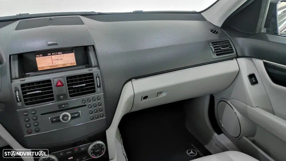 Mercedes-Benz C 220 CDi Avantgarde BE Start/Stop - 28