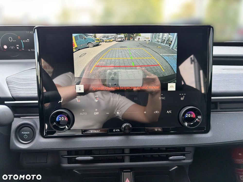 Toyota C-HR+ - 21