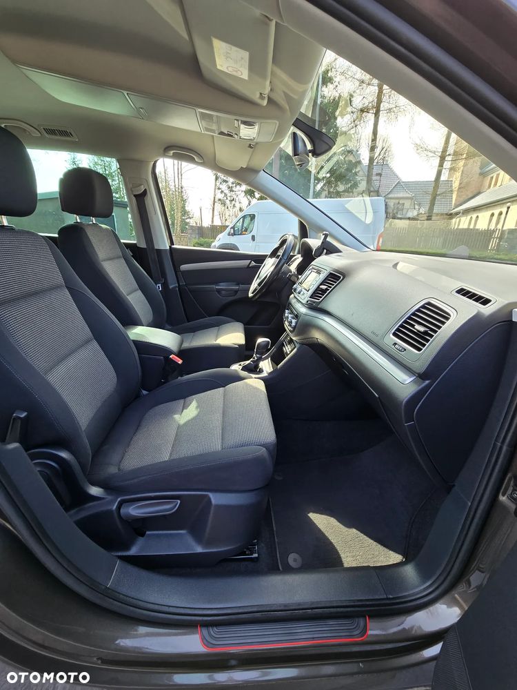 Volkswagen Sharan 2.0 TDI DSG BlueMotion Technology Highline - 21