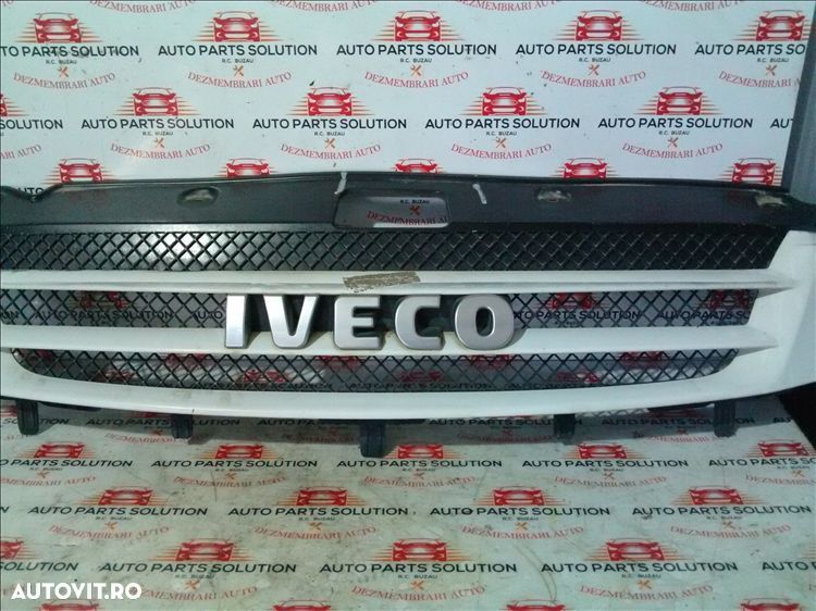 grila bara fata iveco iveco 2009 - 1