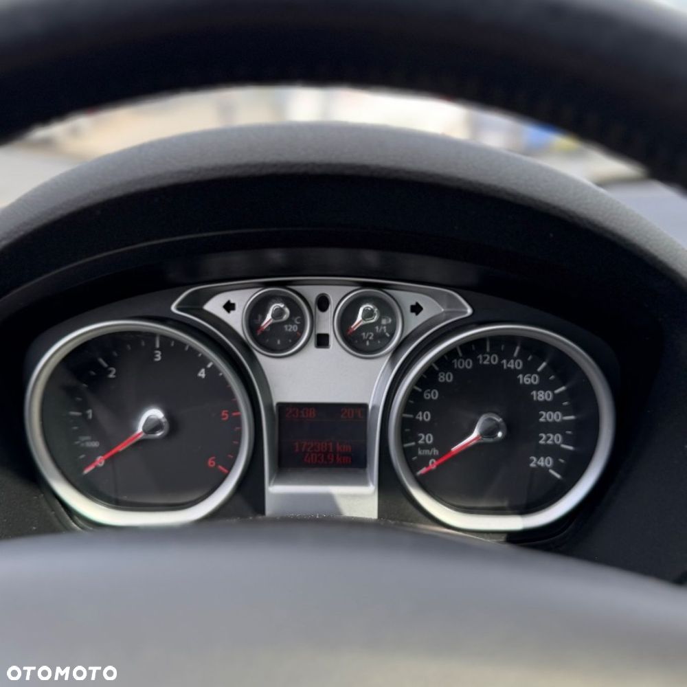 Ford Kuga - 16
