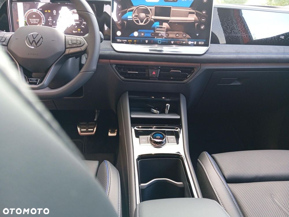 Volkswagen Tiguan - 16