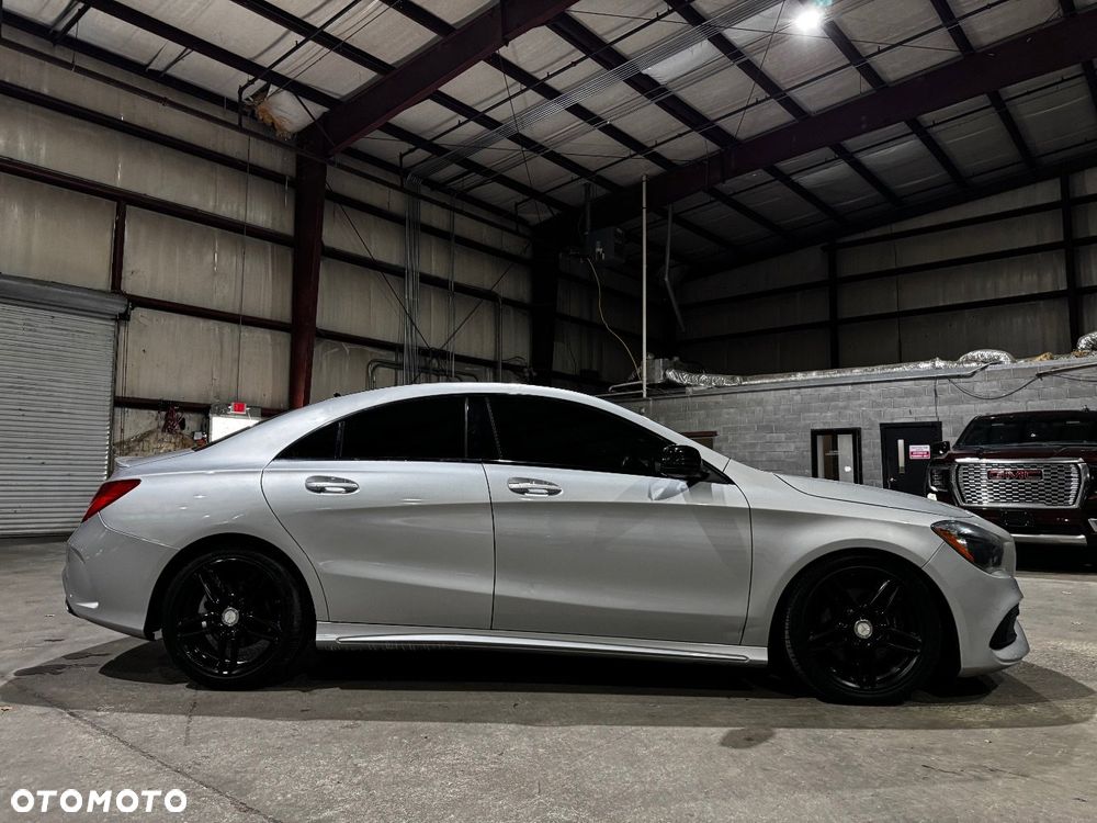 Mercedes-Benz CLA 250 4Matic 7G-DCT AMG Line - 4