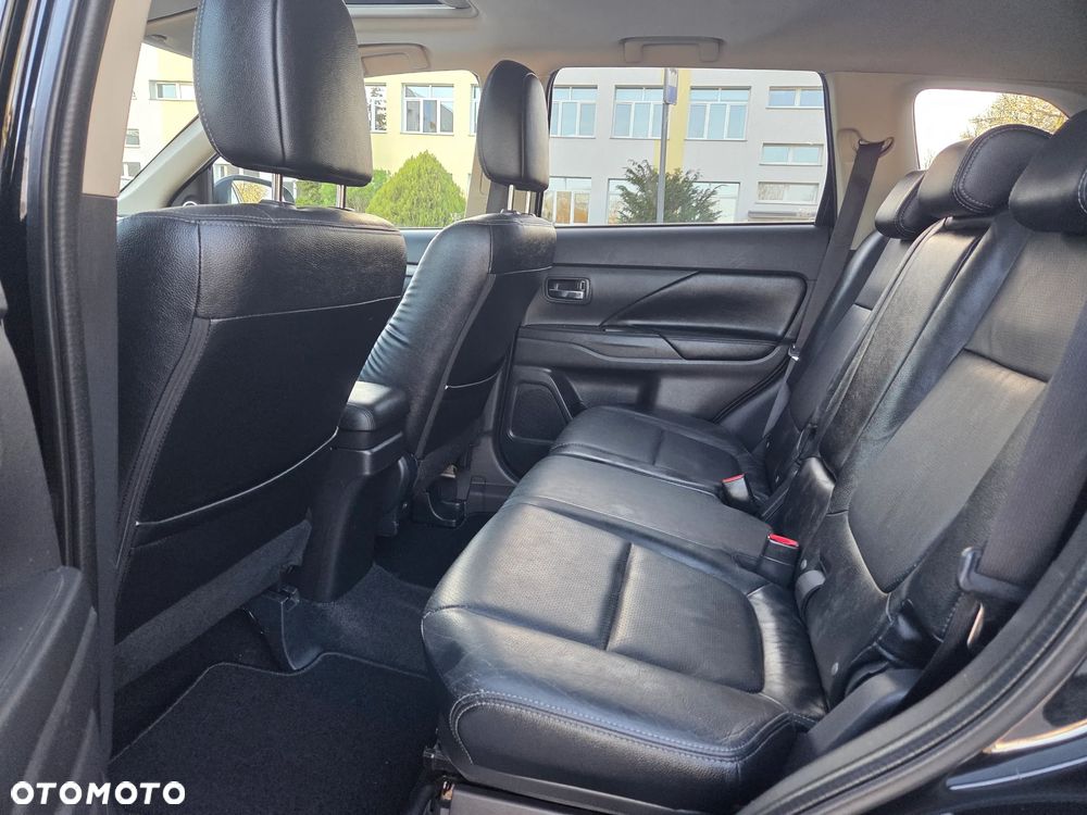 Mitsubishi Outlander 2.0 Intense + - 21
