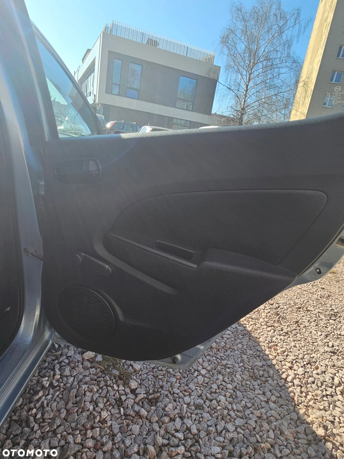 Mazda 2 - 16