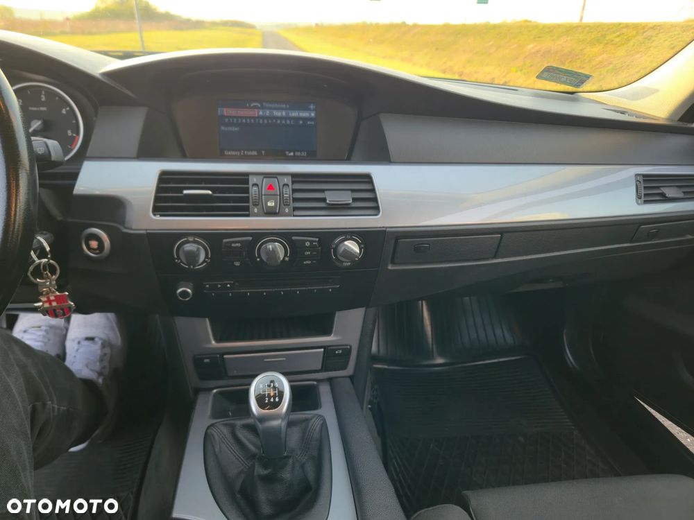 BMW Seria 5 520d - 19