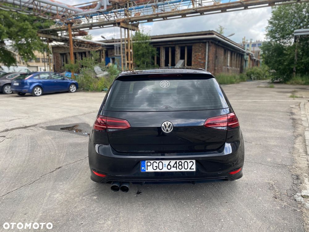 Volkswagen Golf - 5