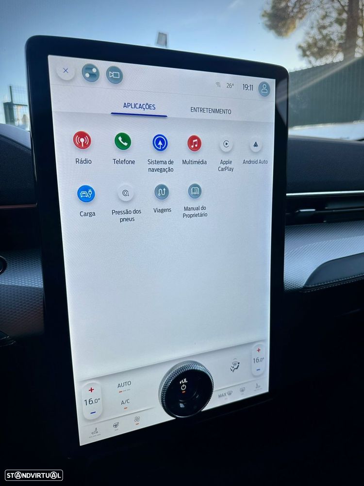 Ford Mustang Mach-E Premium AWD - 16