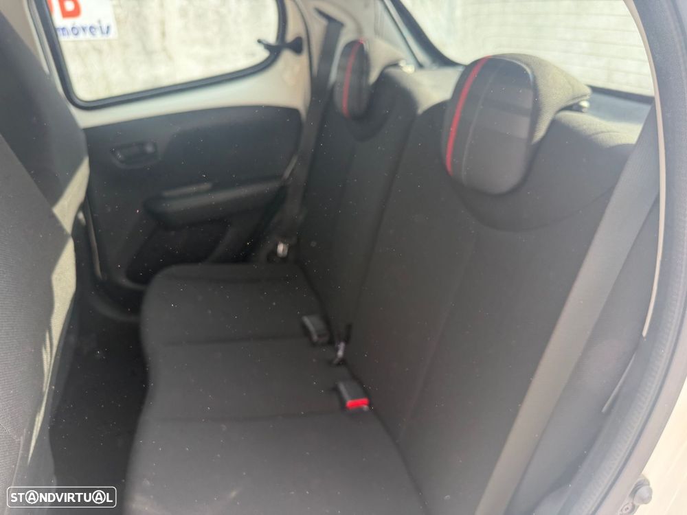 Peugeot 108 - 11