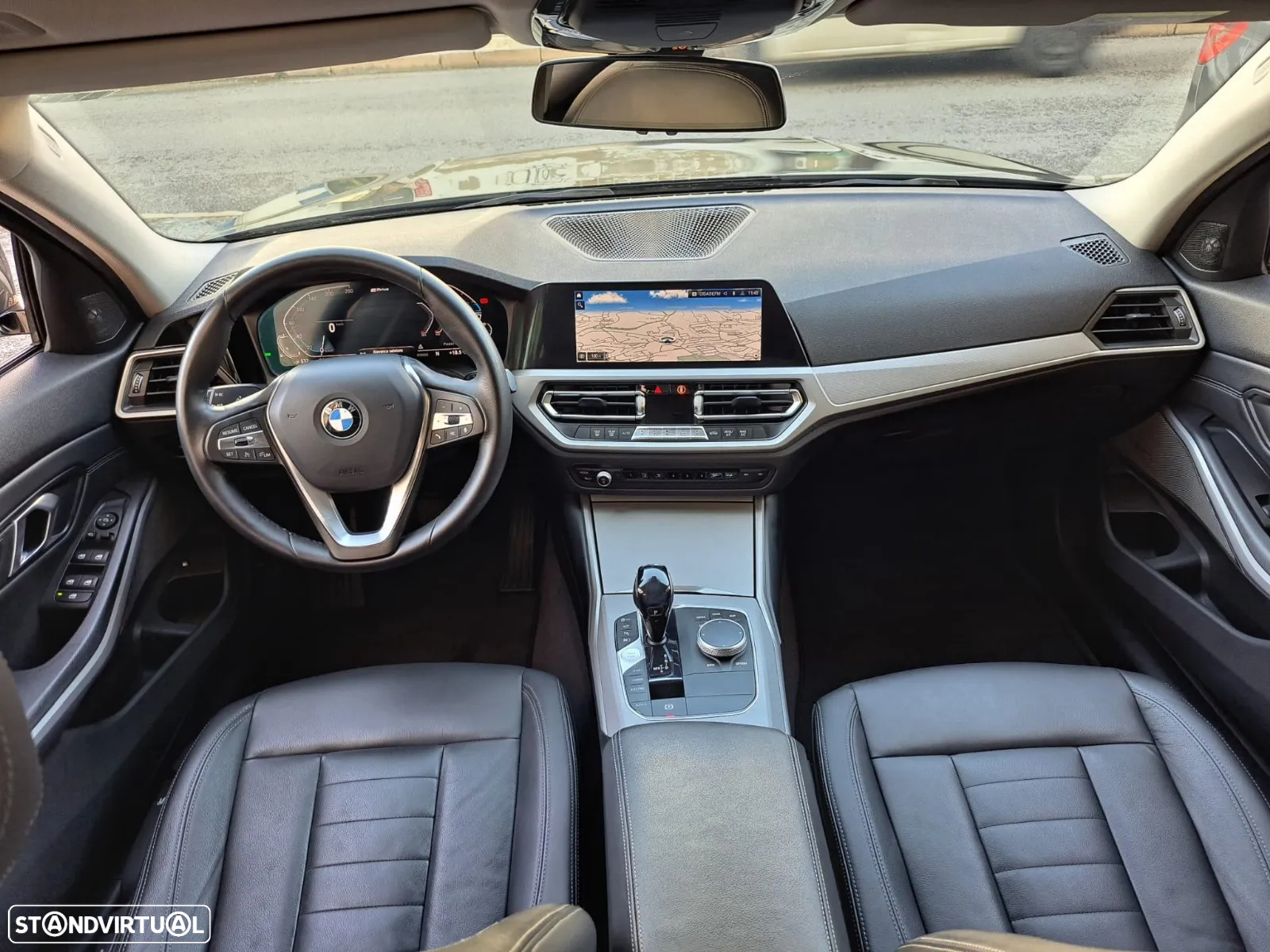 BMW 330 e Line Luxury Auto - 13