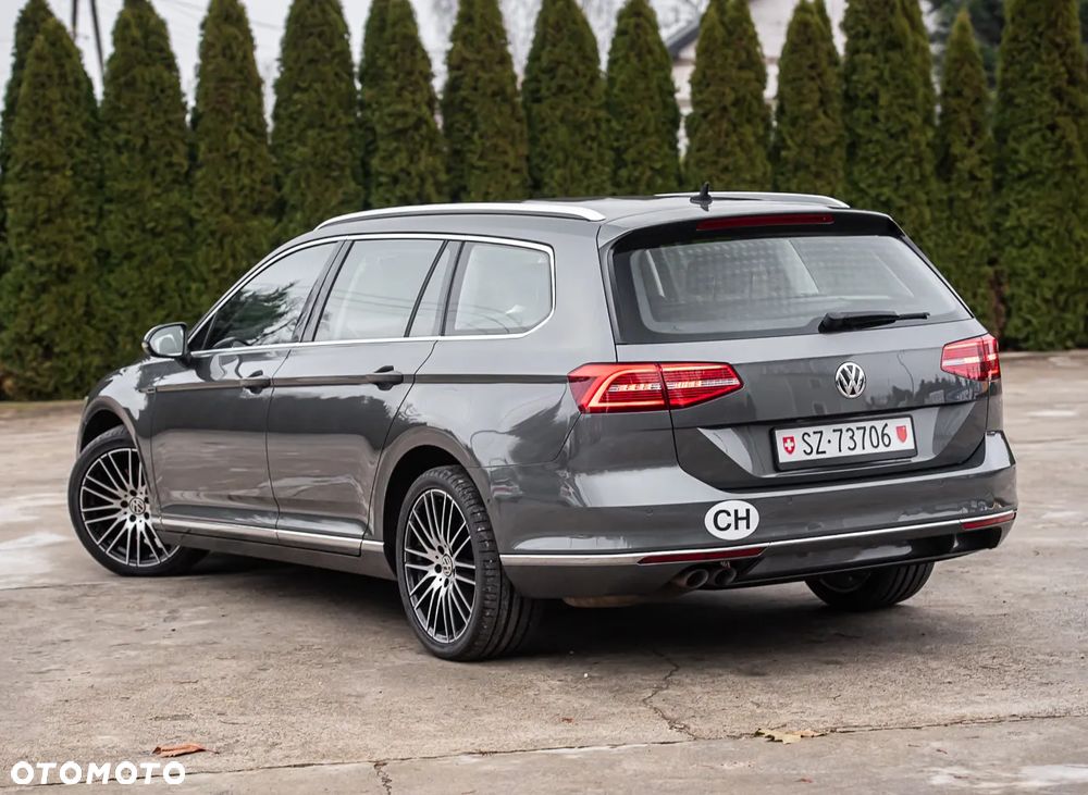 Volkswagen Passat 2.0 TDI SCR 4Motion DSG Highline - 9