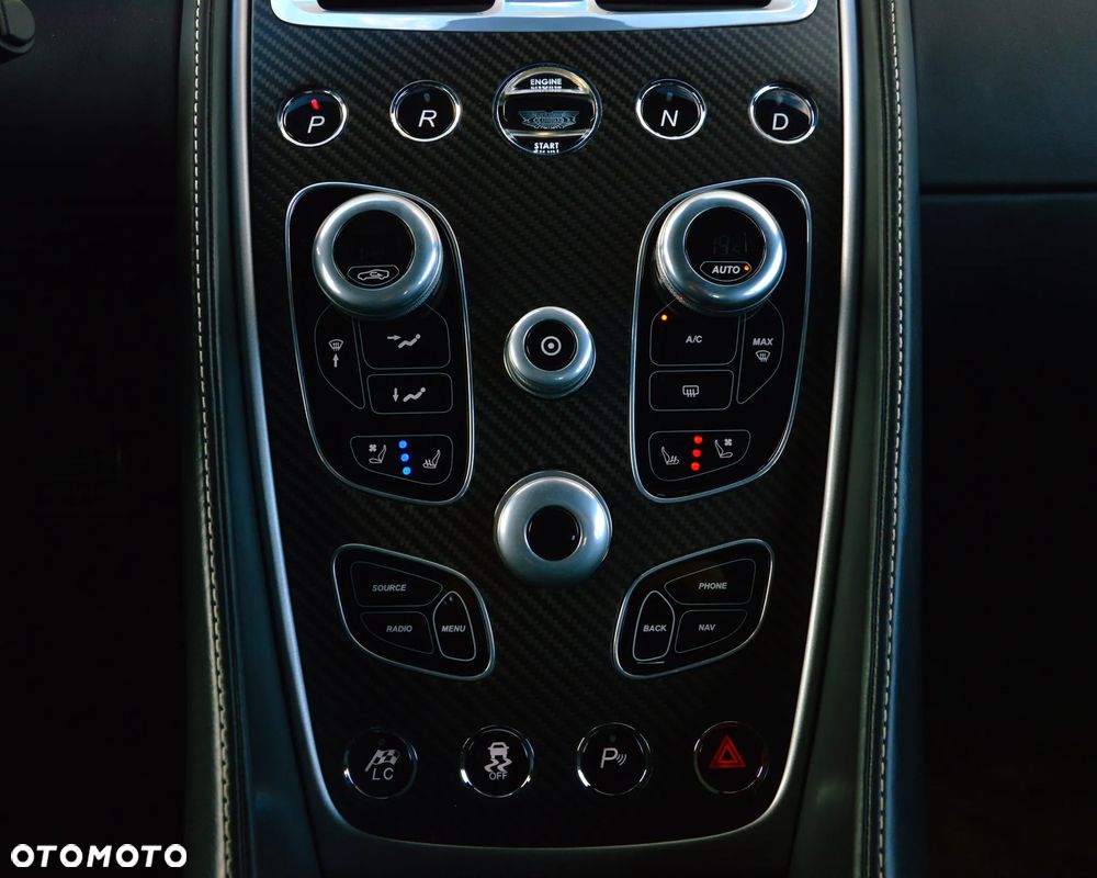 Aston Martin V12 Vanquish - 31