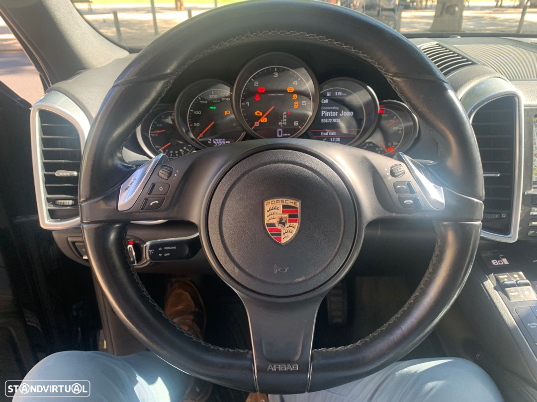 Porsche Cayenne II Platinum Edition - 19