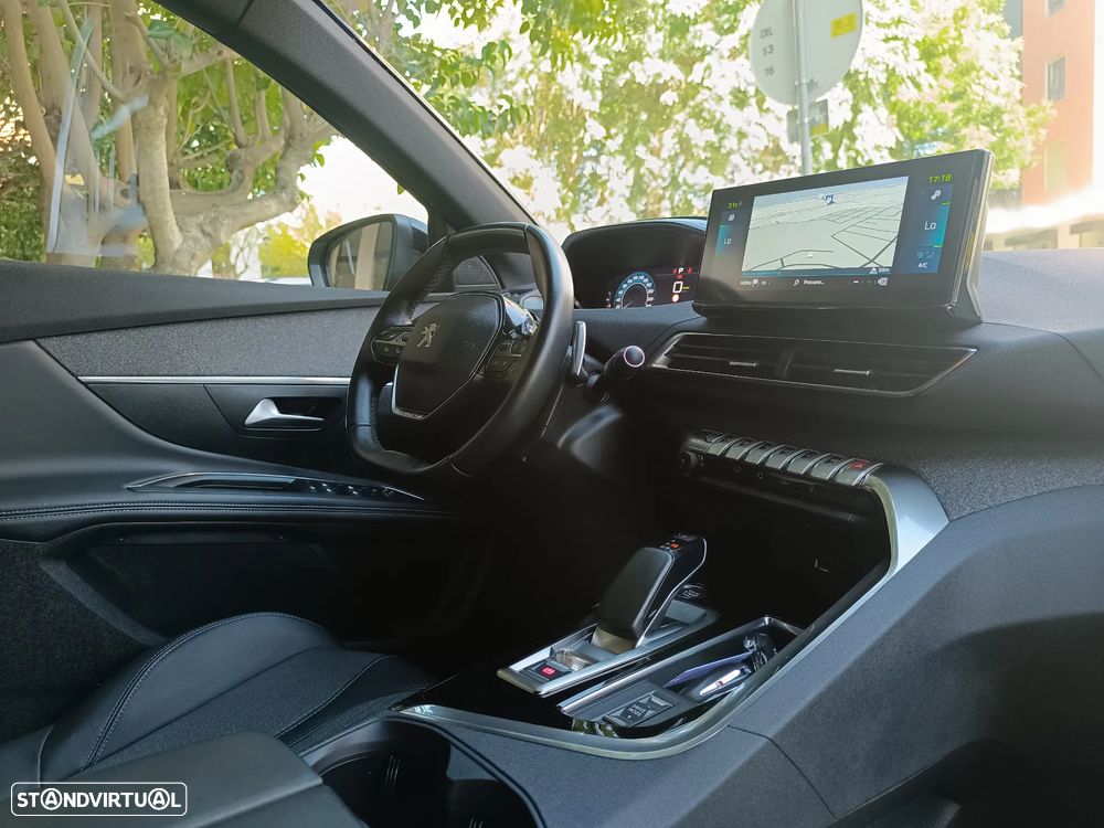 Peugeot 3008 1.6 Hybrid Allure Pack e-EAT8 - 25
