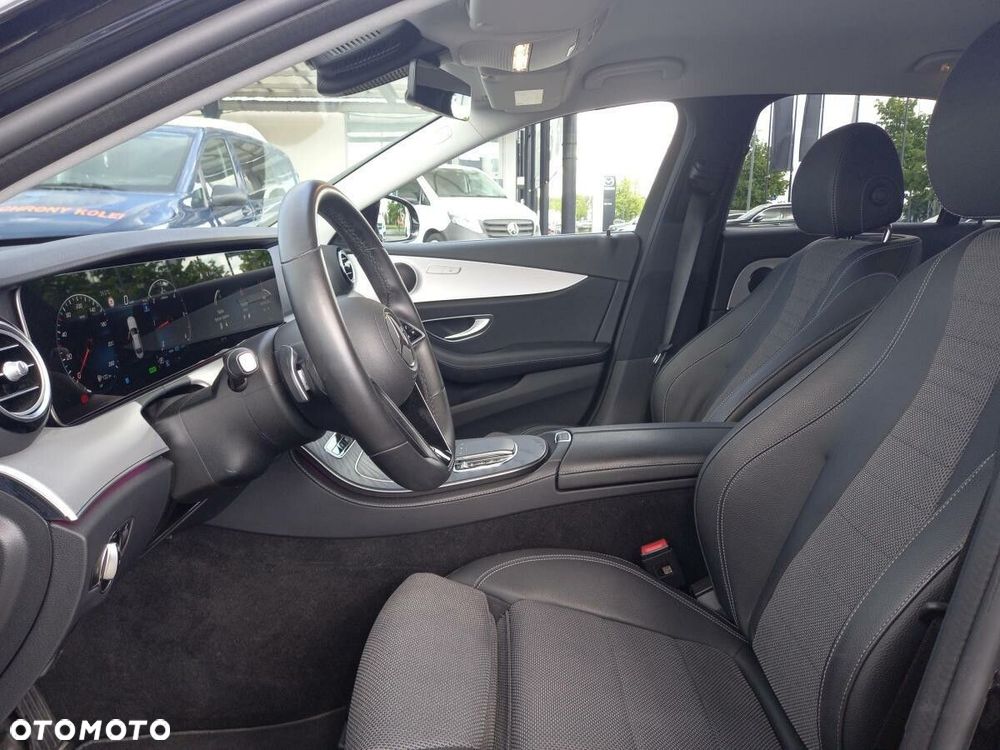 Mercedes-Benz Klasa E - 18