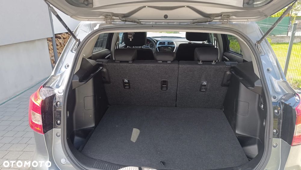 Suzuki SX4 - 12