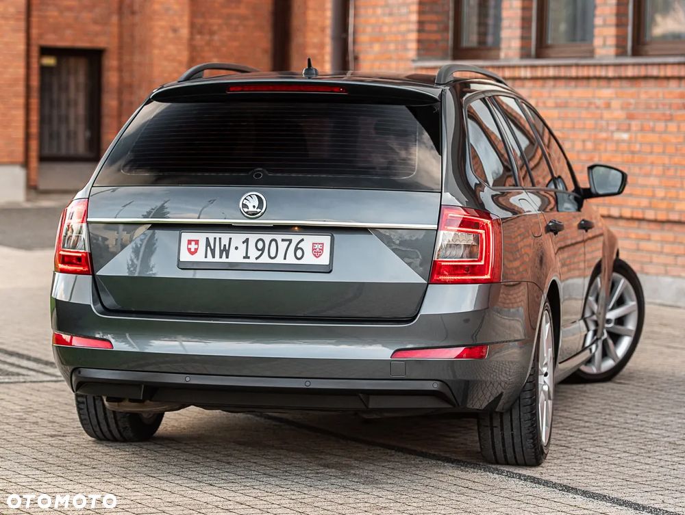 Skoda Octavia 2.0 TDI 4x4 Elegance DSG - 16