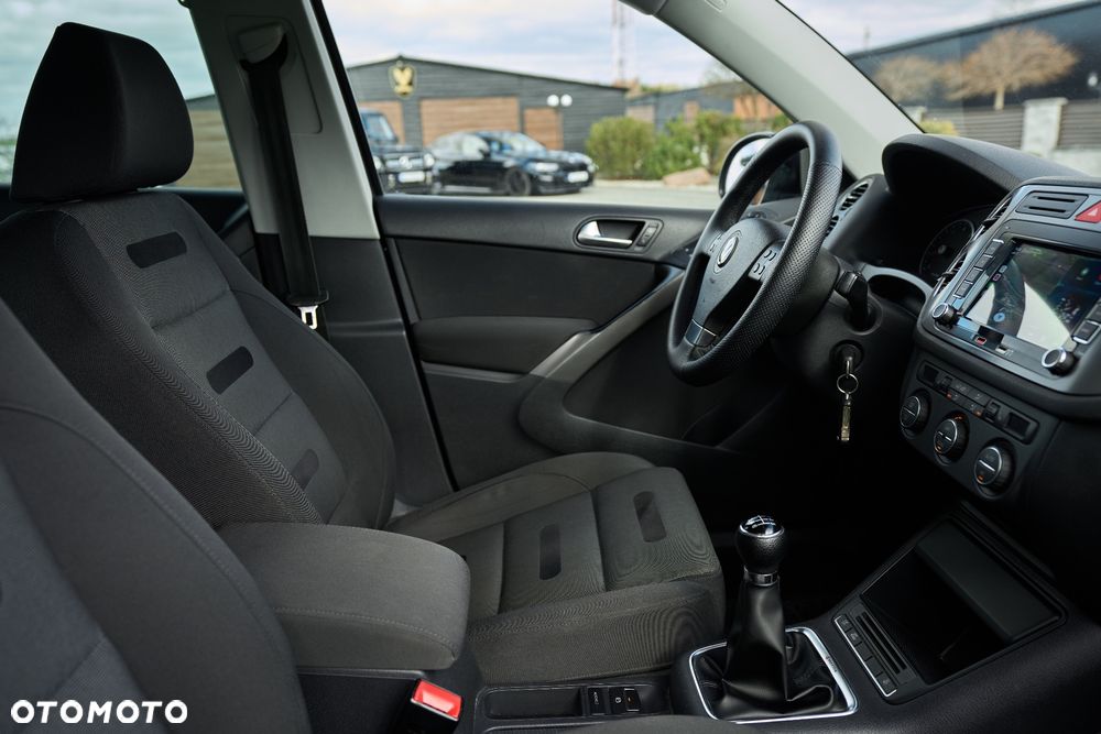 Volkswagen Tiguan - 30