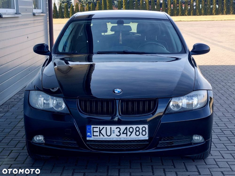 BMW Seria 3 325i - 4