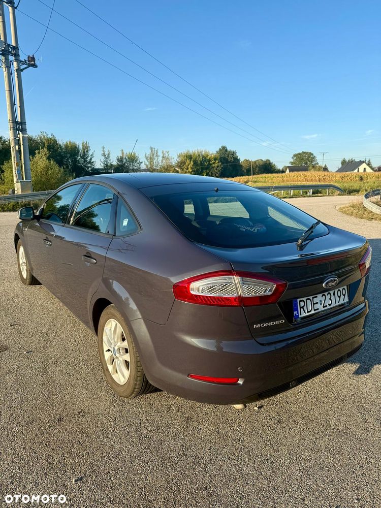 Ford Mondeo - 4