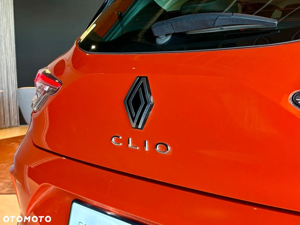 Renault Clio - 11