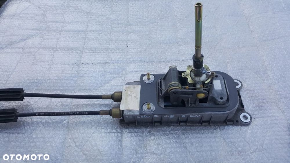 WYBIERAK LEWAREK SKRZYNI BIEGÓW GOLF IV BORA SEAT LEON II SEAT TOLEDO II 1.8 AGN 1J0711049B - 1