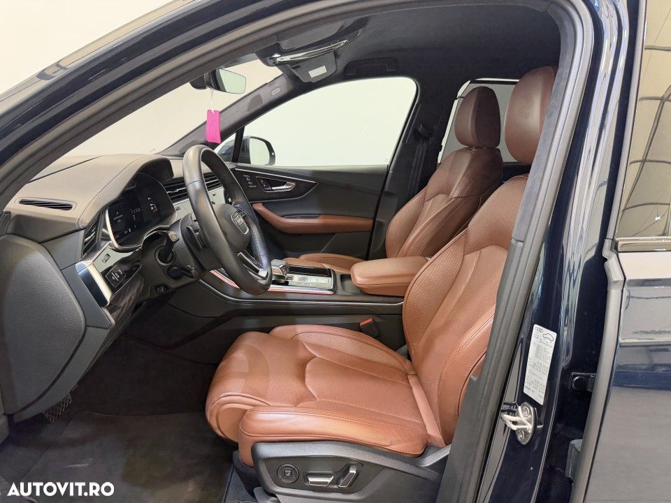 Audi Q7 - 7