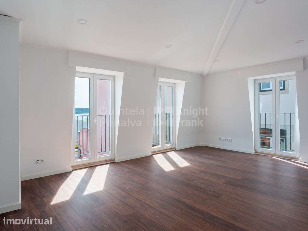 Apartamento T2, com vista rio, junto ao Chiado, Lisboa - Grande imagem: 4/27