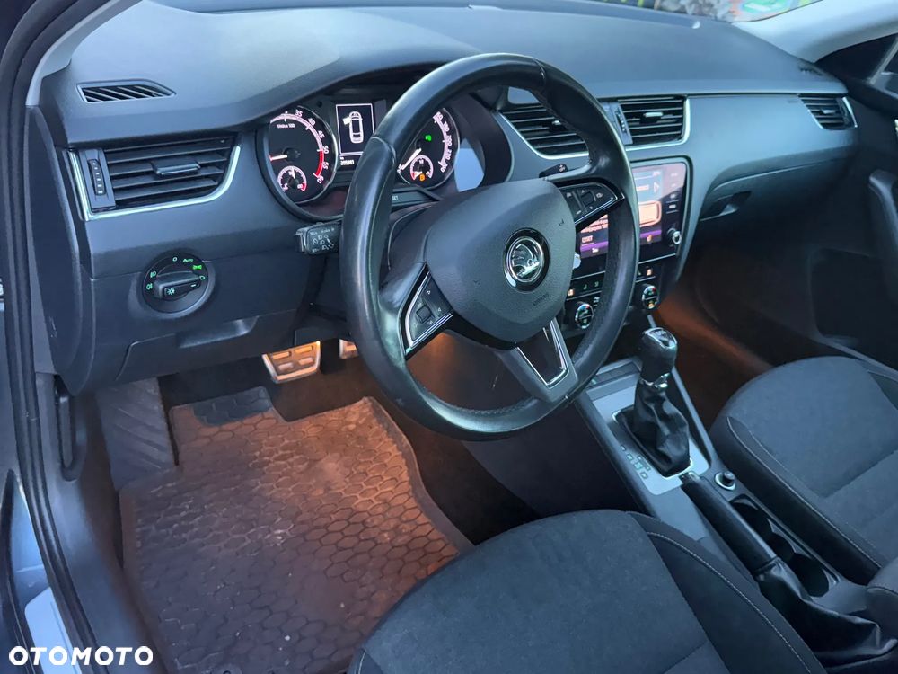 Skoda Octavia 1.6 TDI DSG Soleil - 25