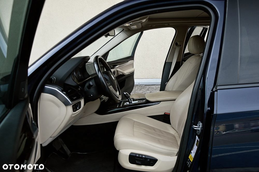 BMW X5 xDrive35i - 10