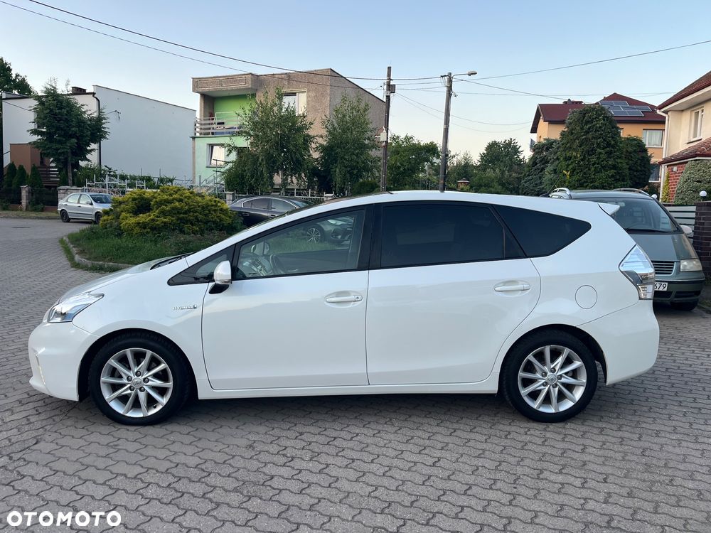 Toyota Prius+ (Hybrid) Comfort - 3