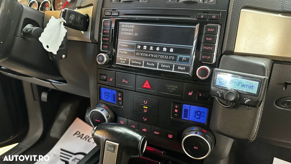 Volkswagen Touareg - 19