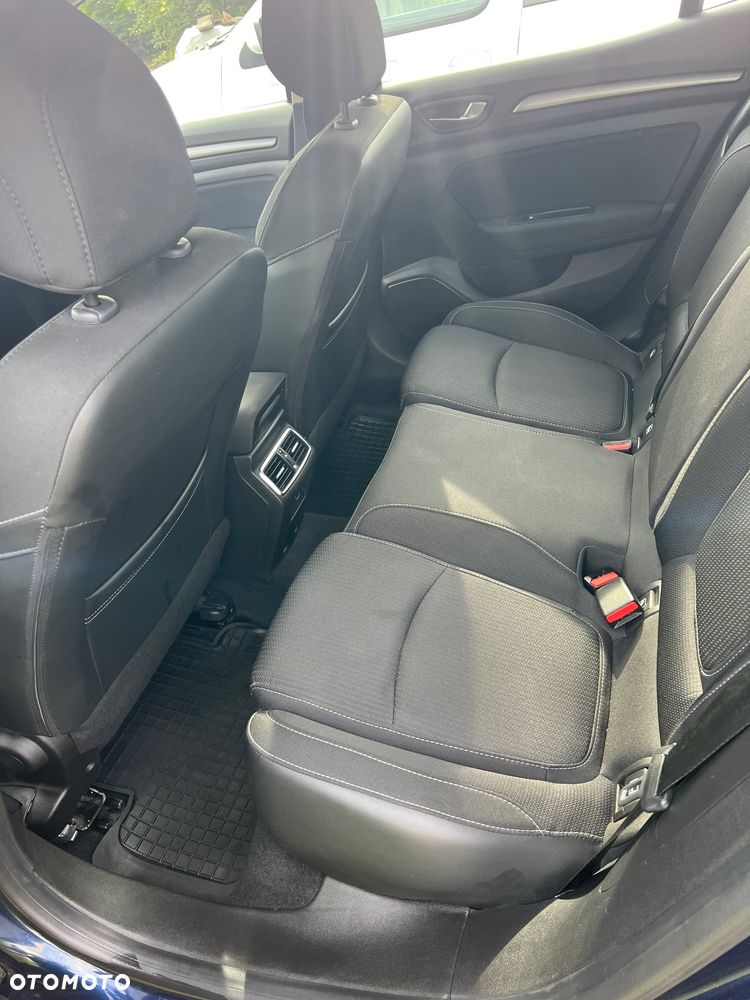 Renault Megane 1.5 Blue dCi Intens - 13