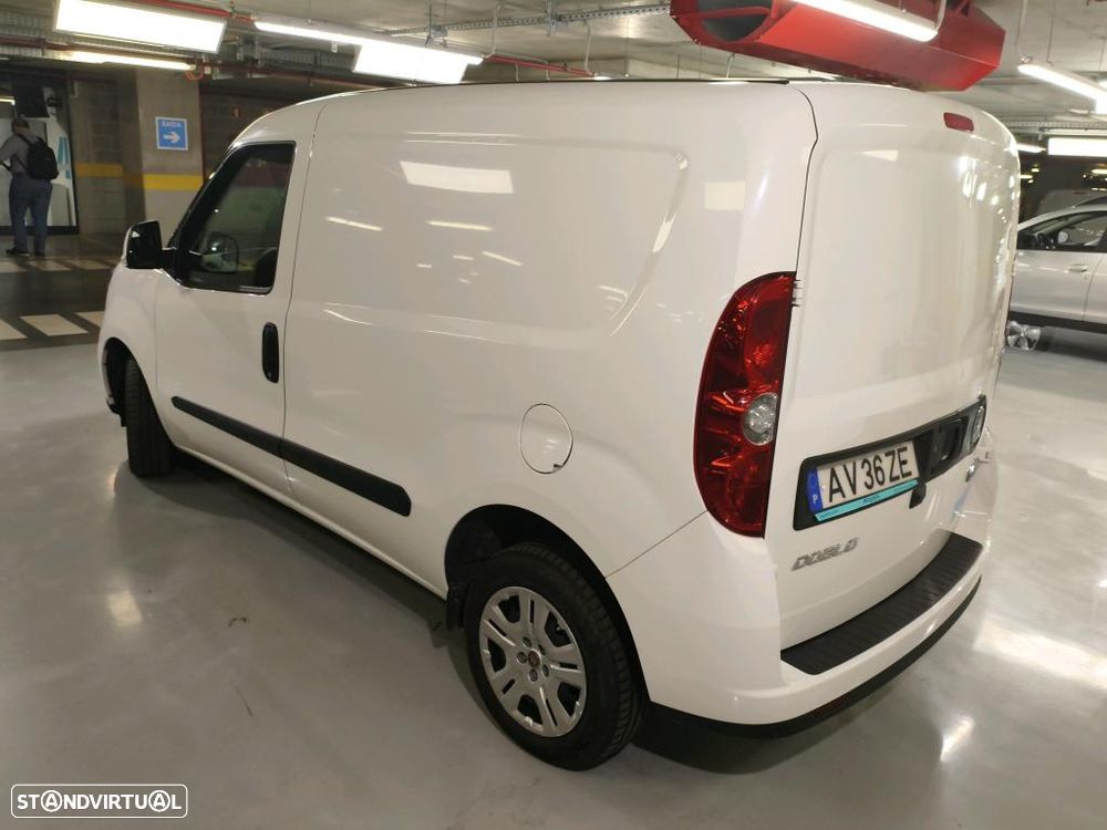 Fiat DOBLO CARGO 1.6 MJ SX 3L - 2