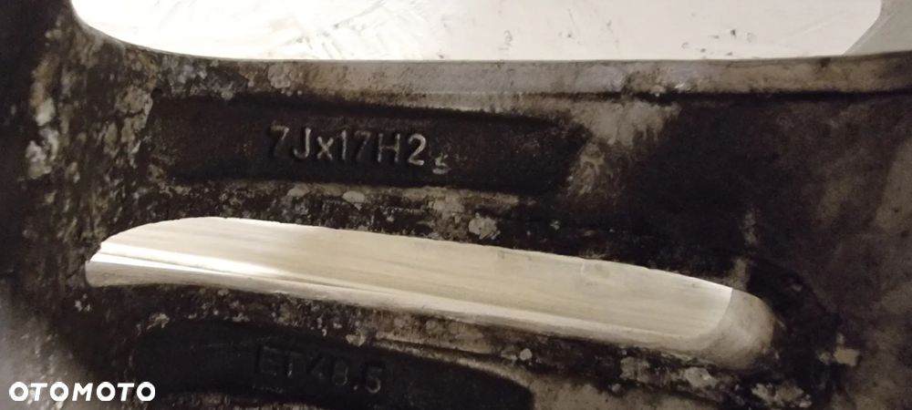 Felga aluminiowa 17" 5x112 Uniwheels MERCEDES M10707 ET 48,5 - 8