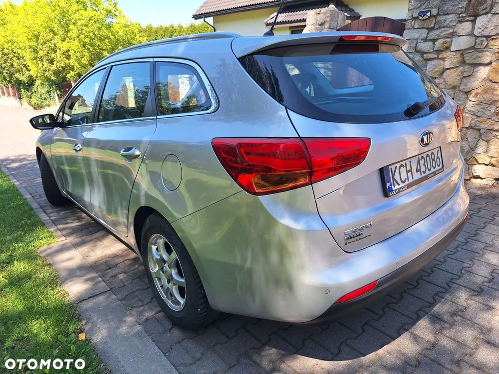 Kia Ceed 1.6 GDI L DCT - 26