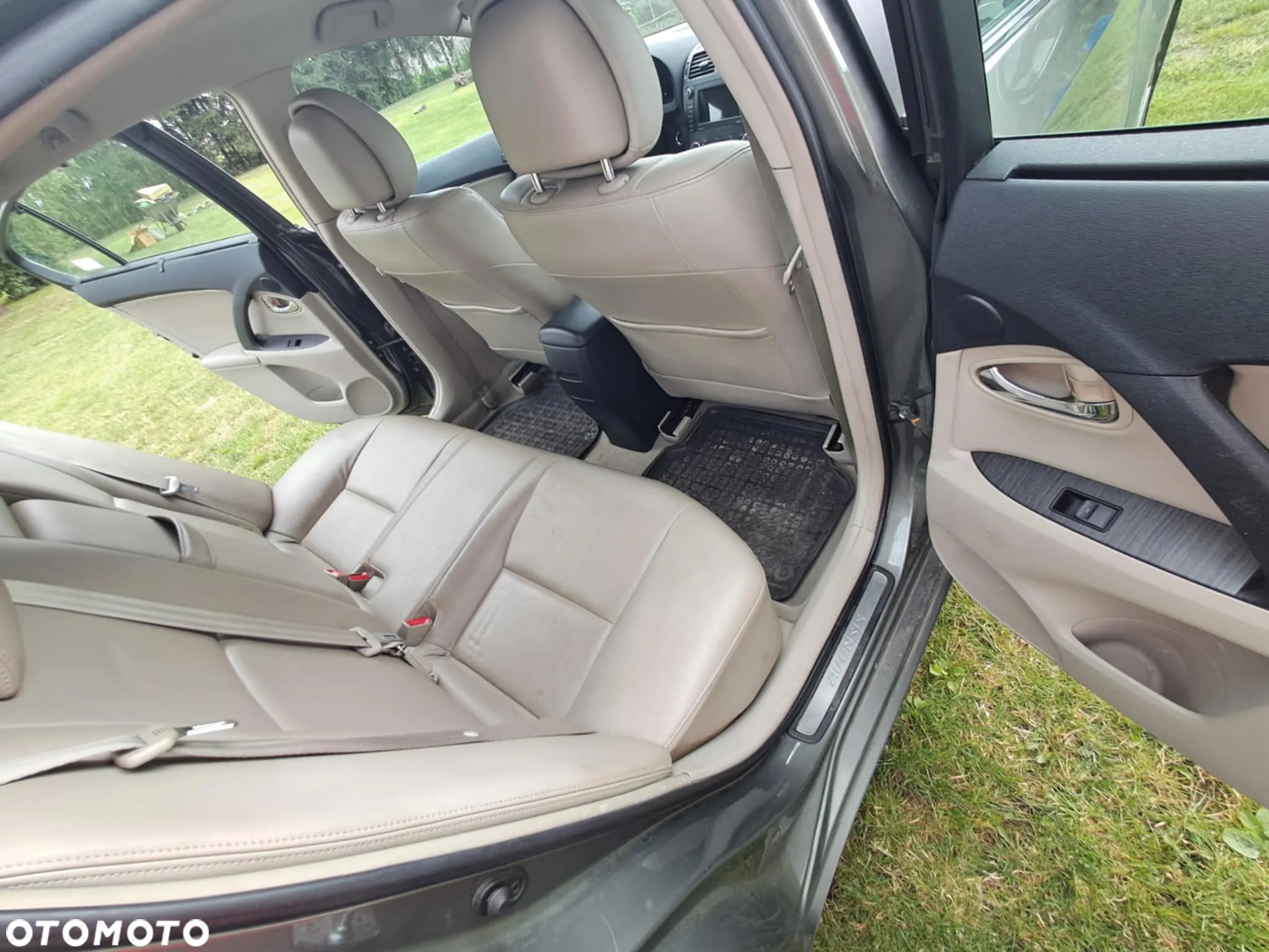Toyota Avensis 2.0 Prestige NAVI - 7