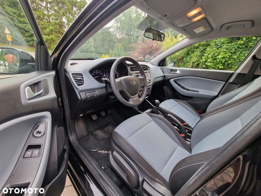 Hyundai i20 blue 1.2 Classic - 7