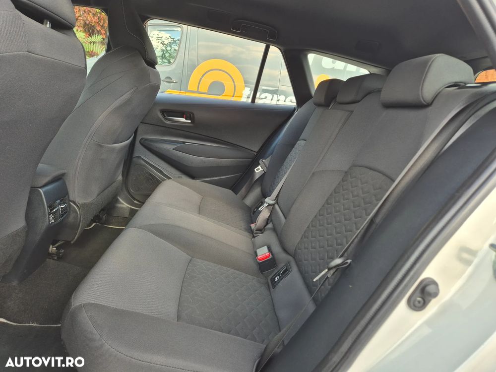Toyota Corolla - 19