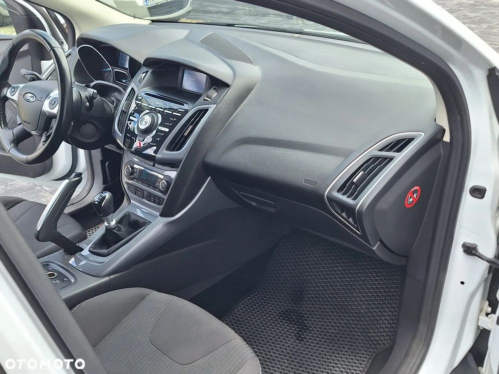 Ford Focus 1.6 EcoBoost Start-Stopp-System Titanium - 30