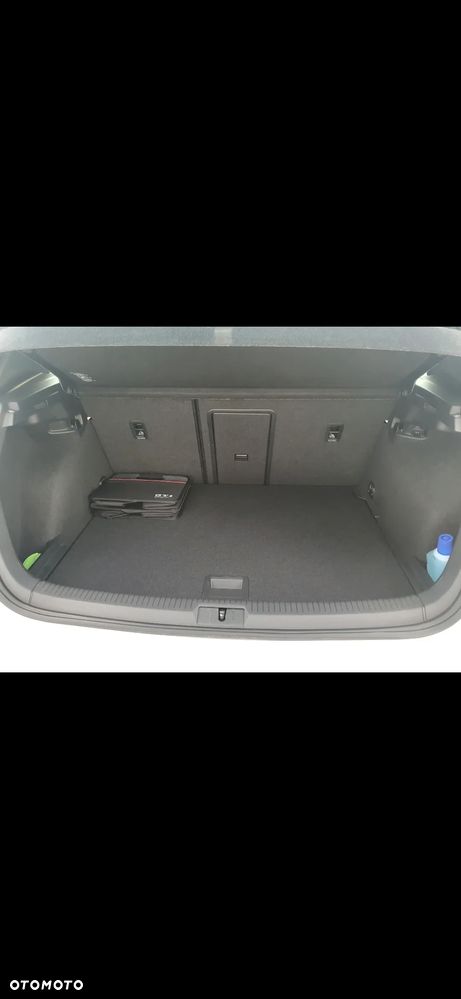 Volkswagen Golf - 16