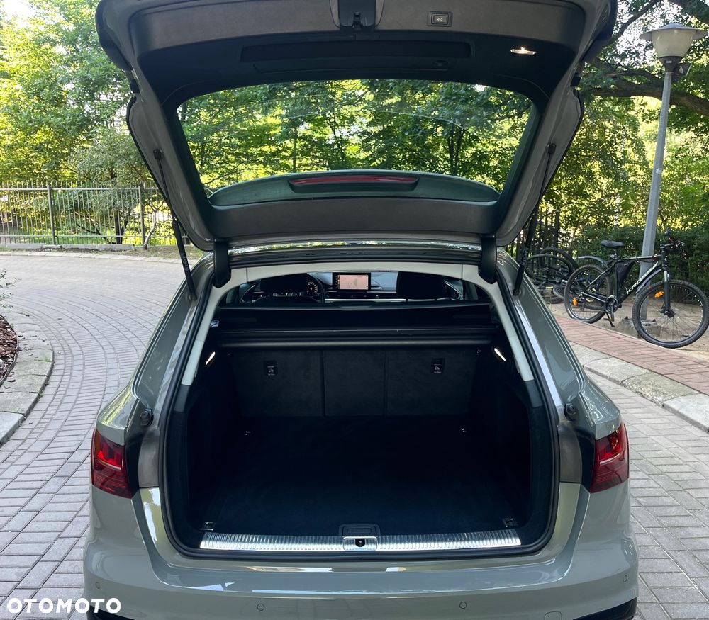 Audi A4 Avant 40 TDI quattro S tronic S line - 33