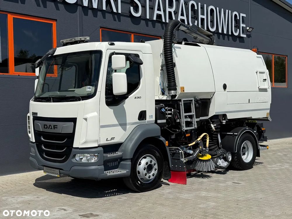 DAF DAF LF 15.230 Euro 6 // zamiatarka uliczna // budowlana dwustronna JOHNSTON VT652