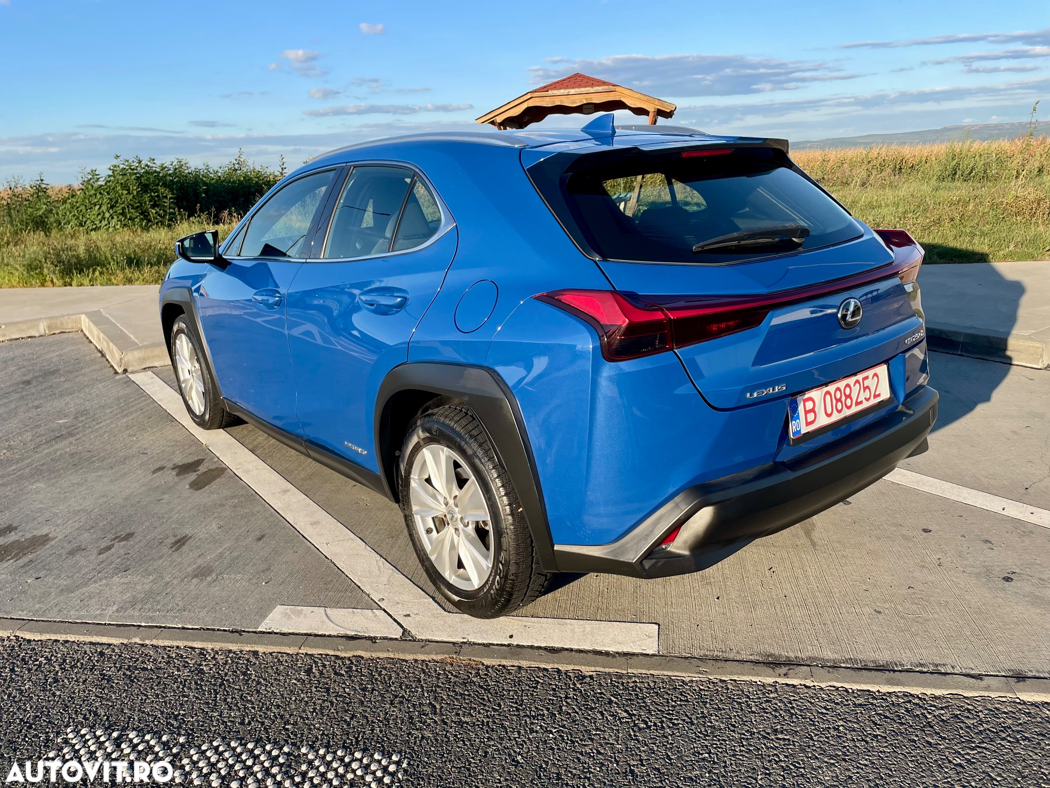 Lexus UX 250h Business Edition - 15