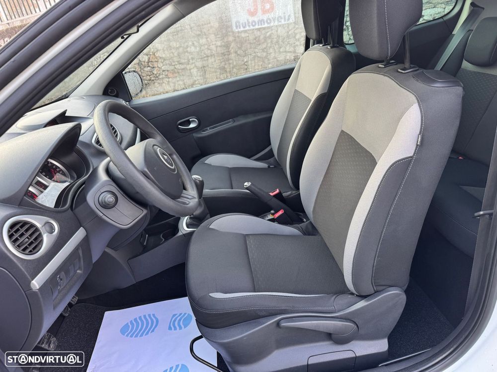 Renault Clio 1.2 16V GT - 8