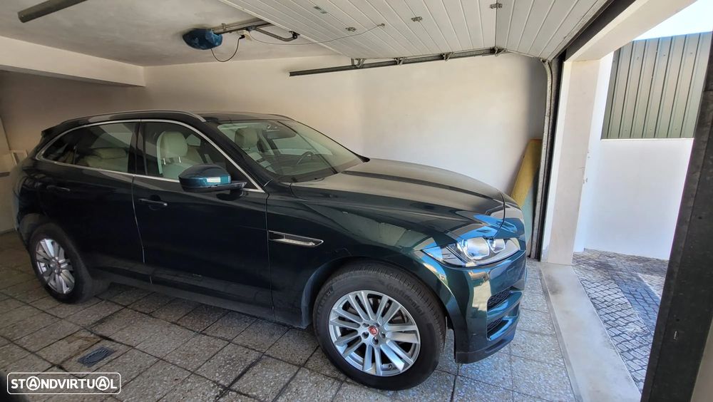 Jaguar F-Pace - 1