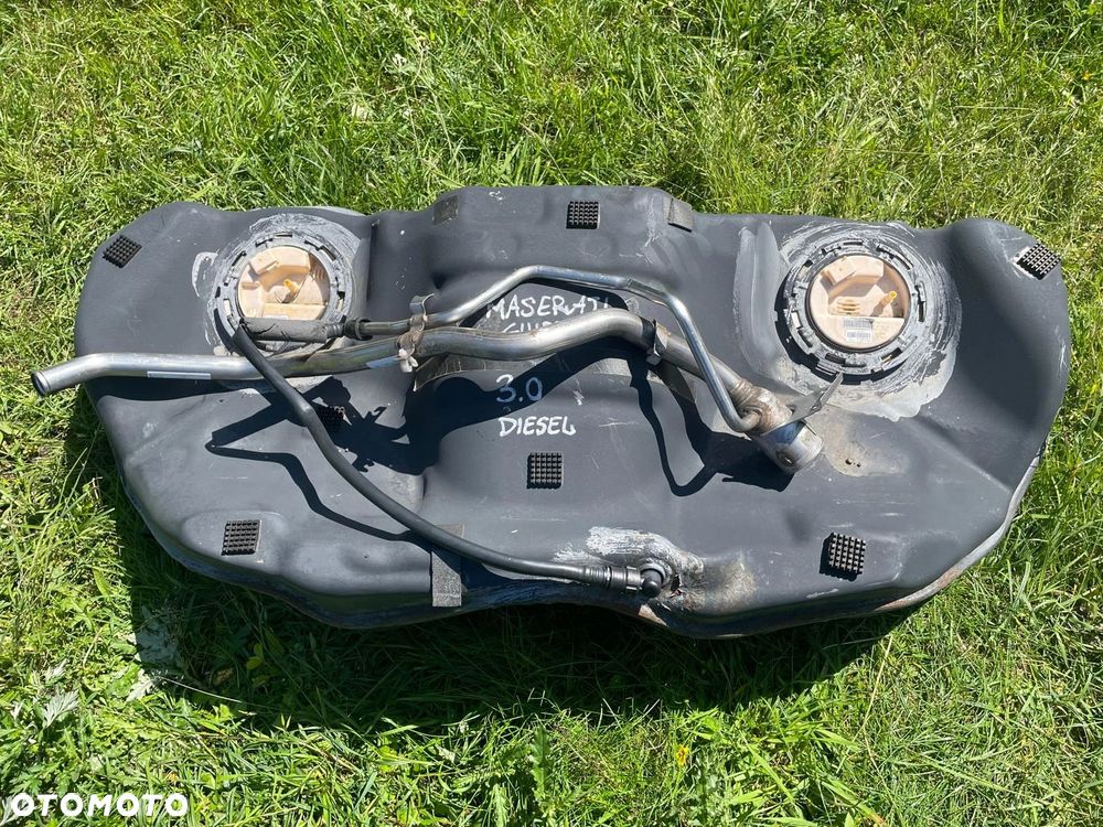 ZBIORNIK BAK PALIWA MASERATI GHIBLI III 6740004172