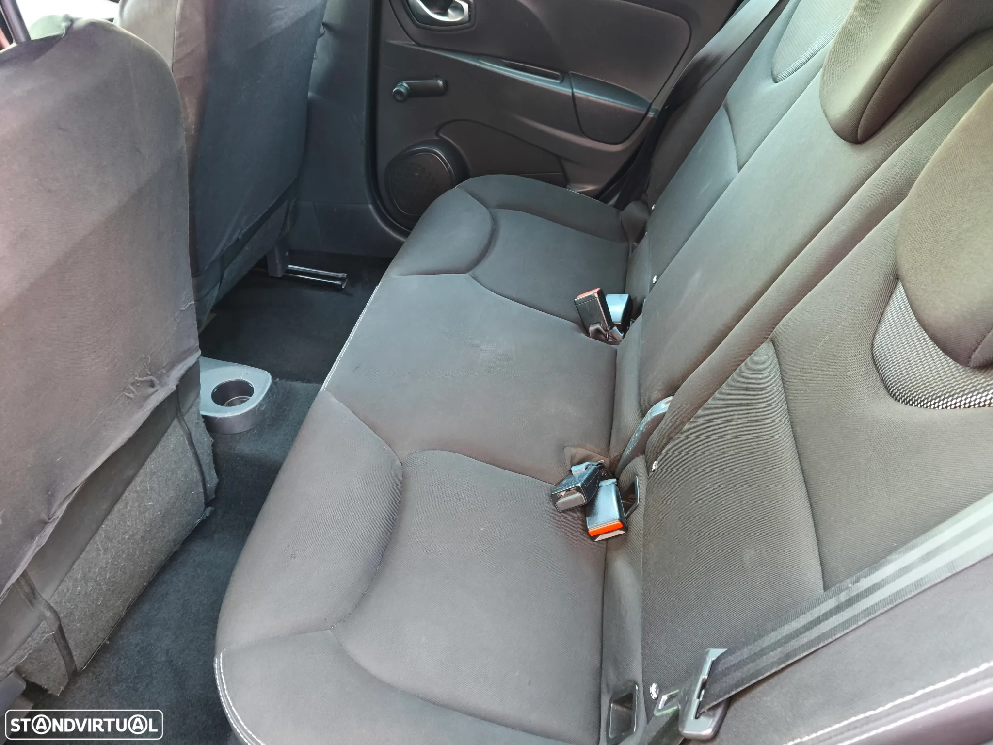 Renault Clio Sport Tourer 1.5 dCi Dynamique S - 16
