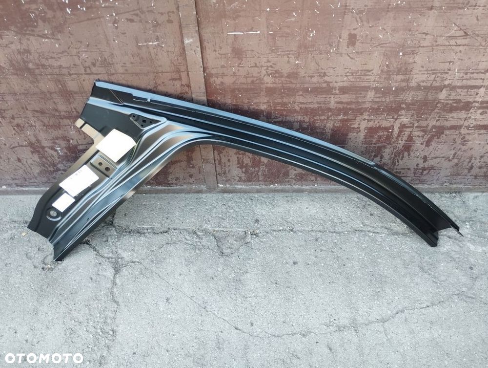 Słupek poszycie prawe Skoda Enyaq 5LA 5LA809602A - 3